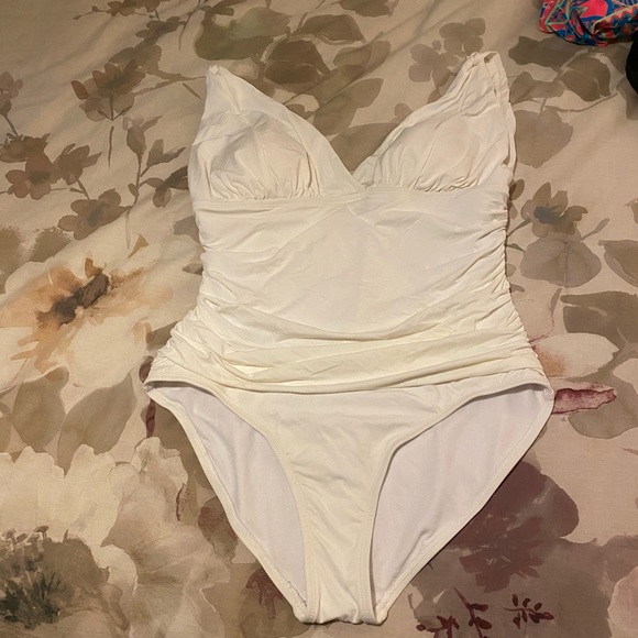 La Blanca Other - White One Piece La Blanca Size 14